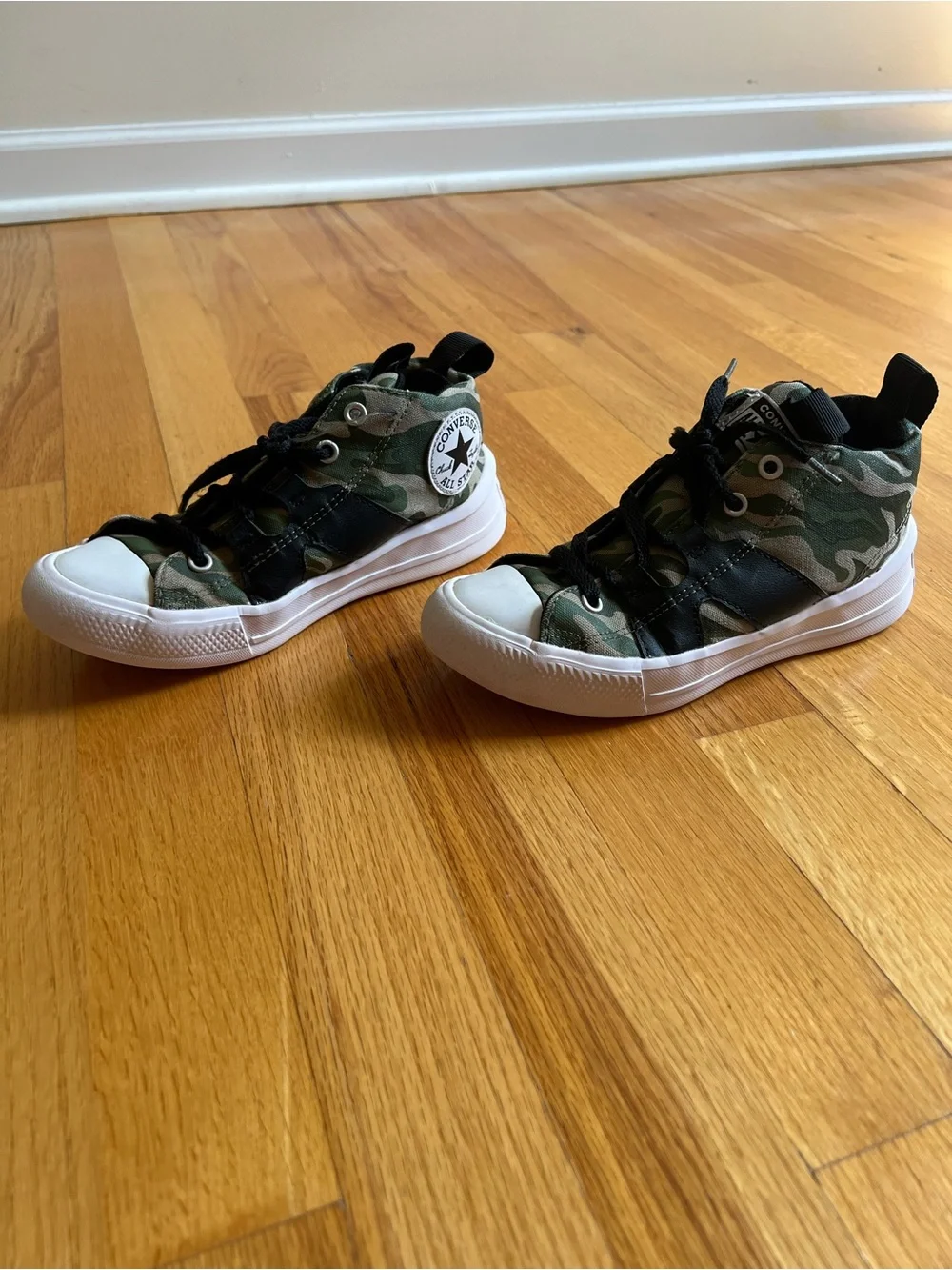 Converse Kids Camouflage High-Top Sneakers - Green/Black/Tan size 2